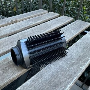 Dyson firm smoothing brush